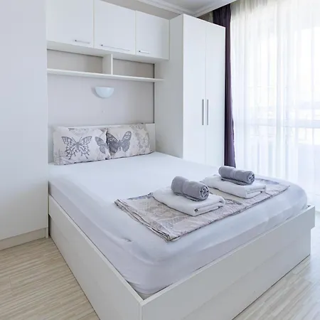 Seascape Cabacum With Free Garage By Rv Апартамент *